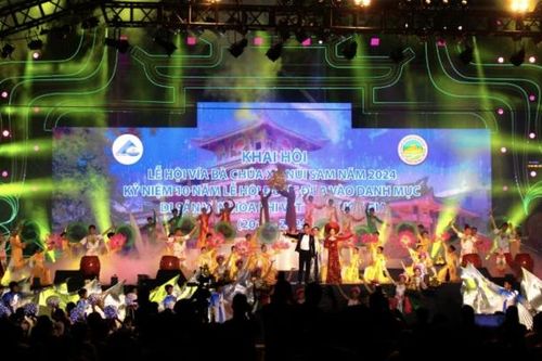 Đặc sắc đêm Lễ hội Vía Bà Chúa xứ Núi Sam 2024