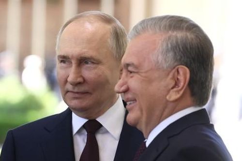 Tổng thống Nga và Tổng thống Uzbekistan trò chuyện đến 3 giờ sáng