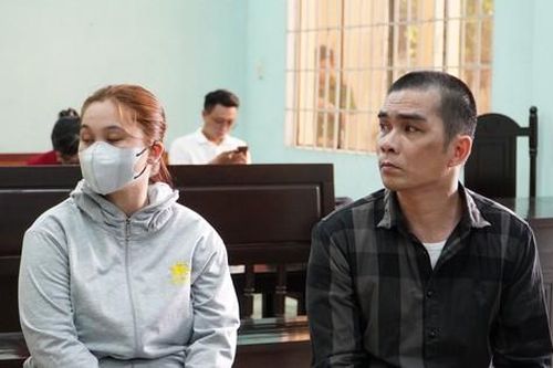 Mẹ và người tình cùng hành hạ con trai 3 tuổi