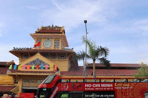 Tuyến buýt 2 tầng thoáng nóc Sài Gòn - Chợ Lớn chính thức vận hành
