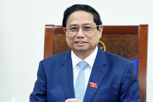Thủ tướng Phạm Minh Chính điện đàm với tân Thủ tướng Singapore