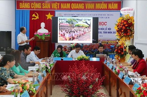 Sóc Trăng ưu tiên phát triển sản phẩm văn hóa lễ hội sông nước