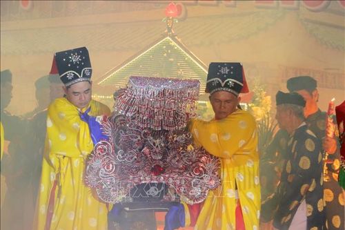 Đặc sắc Lễ phục hiện rước tượng Bà Chúa xứ núi Sam