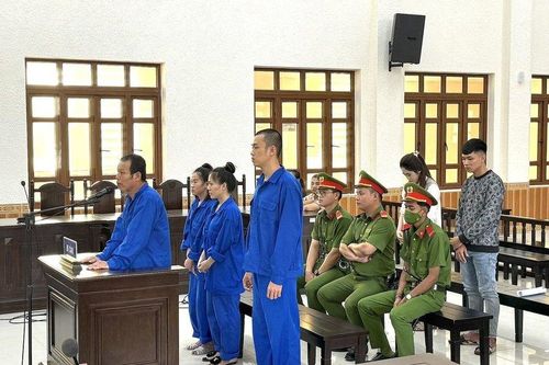 Hơn 60 năm tù cho kẻ chủ mưu và nhóm thanh niên thuê khách sạn 'bay lắc'