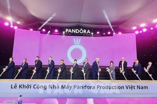 Pandora sử dụng 100% năng lượng tái tạo tại nhà máy xây dựng ở Việt Nam