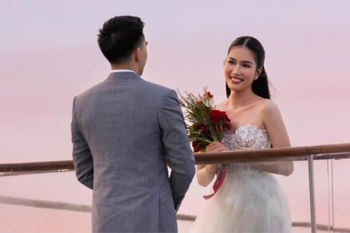 Thi 'trượt' quốc tế, Á hậu Việt kết hôn sớm, học lên tiến sĩ