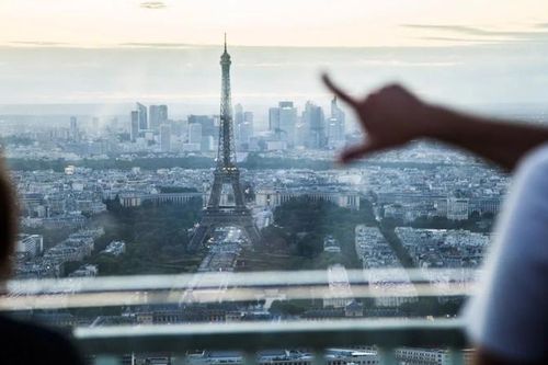 Giá phòng khách sạn tăng mạnh trước thềm Olympic Paris 2024