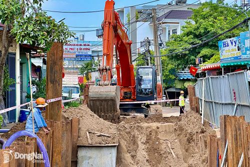 Kiểm tra an toàn thi công hệ thống cống trên đường Châu Văn Lồng