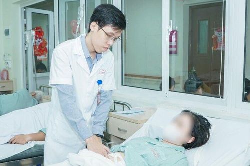Cô gái có trái tim nằm bên phải