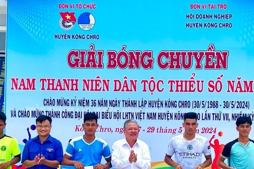 Bế mạc Giải bóng chuyền nam thanh niên dân tộc thiểu số huyện Kông Chro