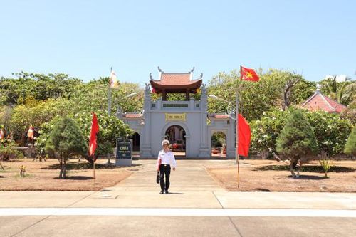 Trường Sa kiên cường nơi đầu sóng - Kỳ cuối: Sớm trở thành trung tâm kinh tế, văn hóa, xã hội trên biển