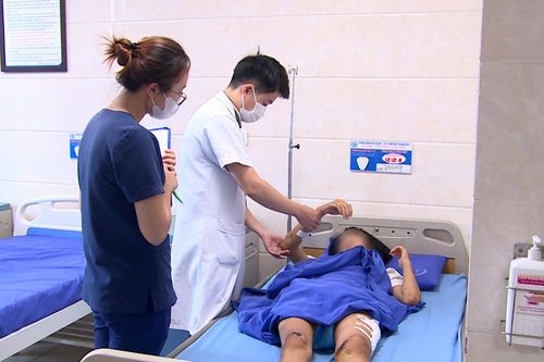 Phẫu thuật thành công người bệnh bị gãy kín xương đùi trái