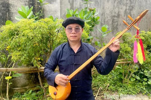 Người truyền dạy Then