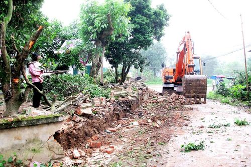 Phú Bình khơi sức dân làm đường giao thông