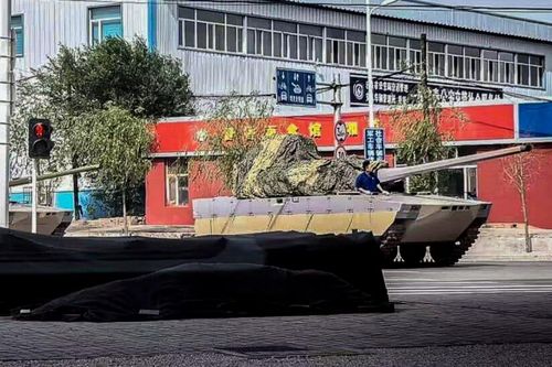 Lộ diện xe tăng công nghệ cao mới của quân đội Trung Quốc