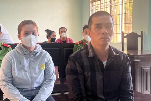 Mẹ ruột và nhân tình hành hạ bé trai 3 tuổi ở Hóc Môn lãnh 9 năm 6 tháng tù