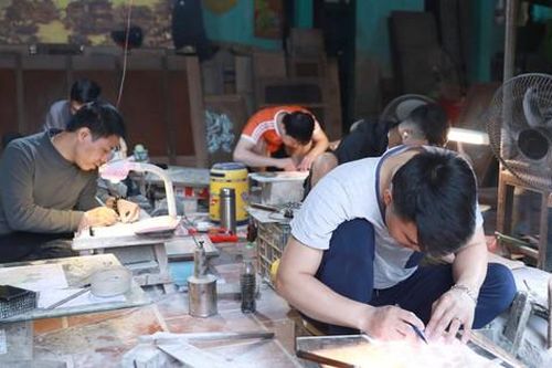 Giúp lao động làng nghề tiếp cận an sinh xã hội