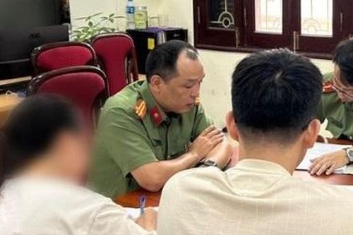 Triệu tập 2 cá nhân đăng tải thông tin sai sự thật liên quan đến vụ cháy tại phường Trung Hòa