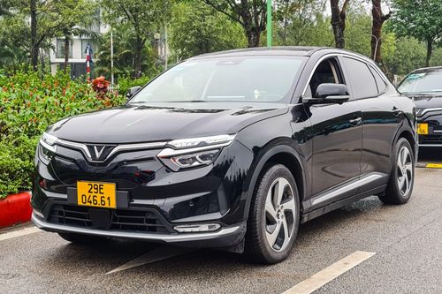 Những lựa chọn xe xanh cho taxi và xe công nghệ tại Việt Nam