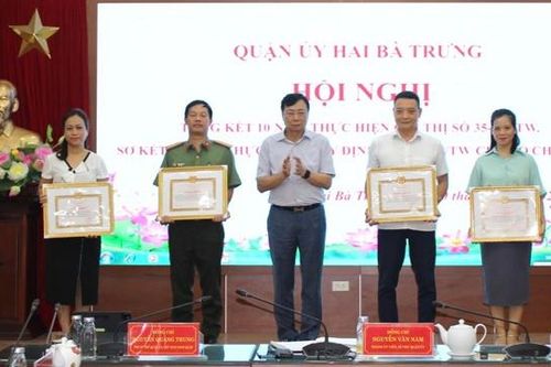 Quận Hai Bà Trưng: Khen thưởng nhiều tập thể, cá nhân trong công tác tiếp dân