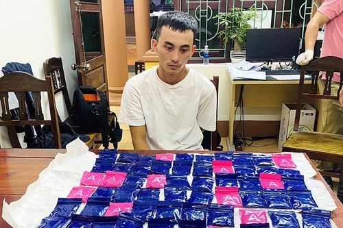 Quảng Bình: Bắt 2 đối tượng thu giữ hơn 18 nghìn viên ma túy tổng hợp