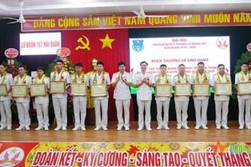 Lữ đoàn 167 đạt nhiều thành tích trong phong trào thi đua