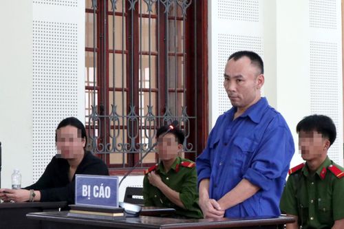 Lãnh án vì lừa 'chạy án'
