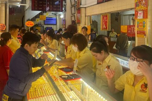 Vàng SJC quay đầu tăng 2 triệu đồng/lượng so với buổi sáng