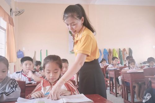 Thắp lửa tri thức ở rừng U Minh