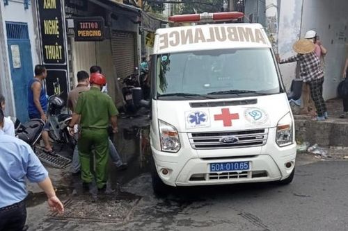 TP HCM: Cháy nhà ở quận Bình Thạnh khiến 1 người tử vong, nhiều người bị thương