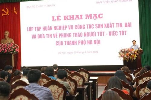 Hà Nội: Tập huấn nghiệp vụ đưa tin về phong trào 'người tốt - việc tốt'