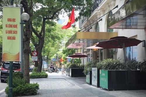 Lý do Hà Nội chậm mở rộng cho thuê vỉa hè