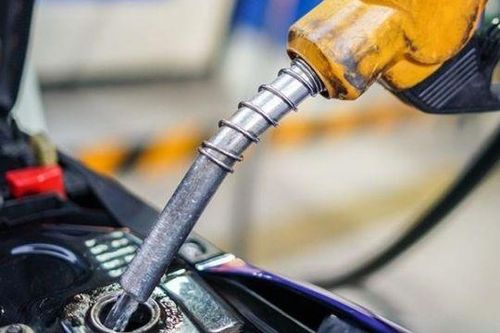 Phát hiện xăng dầu kém chất lượng, doanh nghiệp bán 'chui'