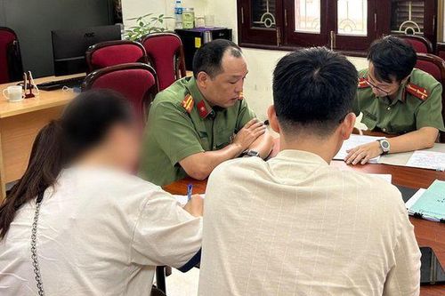 Triệu tập hai người đưa tin sai sự thật về vụ cháy làm 14 người chết tại Hà Nội