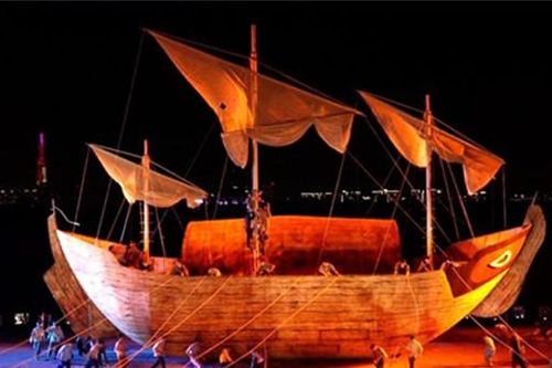 Cảnh báo lừa đảo bán vé xem 'Chuyến tàu huyền thoại' ở Lễ hội sông nước TPHCM