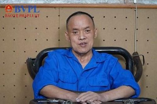 Mâu thuẫn gia đình, chồng dùng súng tự chế sát hại vợ
