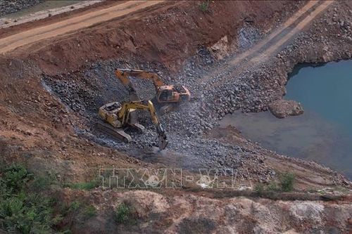 Gia Lai xác minh thông tin mỏ đá đã hết hạn giấy phép vẫn tiếp tục bị khai thác