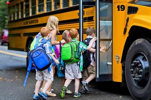 Cách nào để tránh bỏ quên trẻ nhỏ trên ô tô?
