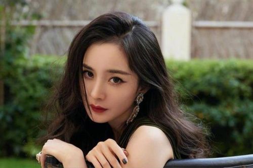 Dương Mịch lộ nhan sắc chưa qua chỉnh sửa, netizen đồng loạt than trời
