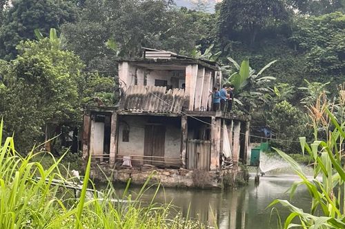 Bắt quả tang nhóm thanh niên tổ chức, sử dụng ma túy