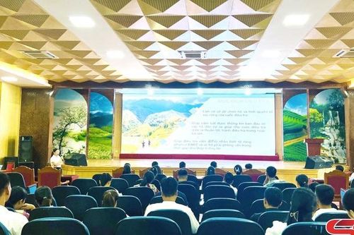 Tập huấn lập bảng kê thu thập thông tin về thực trạng kinh tế - xã hội