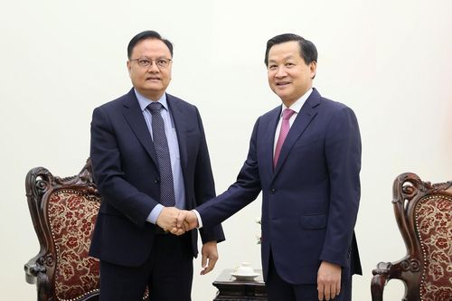 Phó Thủ tướng Lê Minh Khái tiếp Bộ trưởng Tài chính Lào