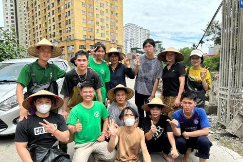 Nhóm Hà Nội Xanh hồi sinh 'dòng sông chết' tại Hà Nội