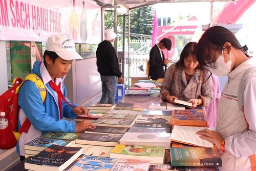 Sức lay động từ những trang sách