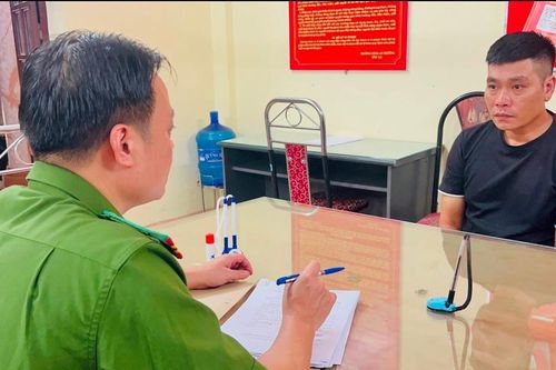 Lào Cai: Tạm giữ khẩn cấp đối tượng 'thu phế' tại cửa khẩu Kim Thành