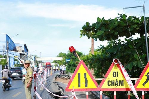 Cần Thơ liên tiếp sạt lở nghiêm trọng ảnh hưởng nhà dân và giao thông