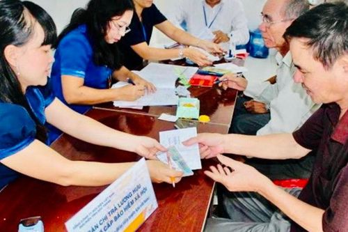 Hà Nội trợ cấp xã hội hàng tháng cho trên 203.000 đối tượng