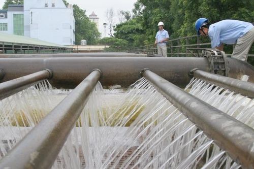 Hà Nội yêu cầu đẩy nhanh tiến độ 4 nhà máy nước sạch
