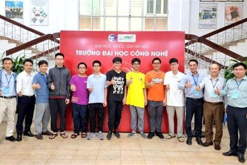 Học sinh Việt Nam giành huy chương vàng Olympic Tin học Châu Á