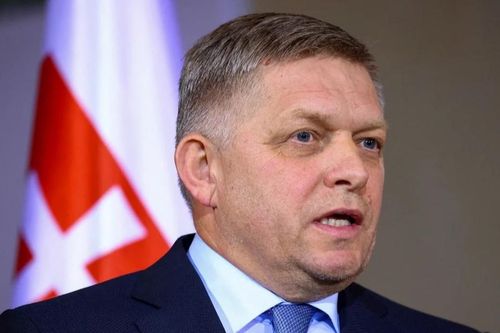 Thủ tướng Slovakia xuất viện sau vụ ám sát